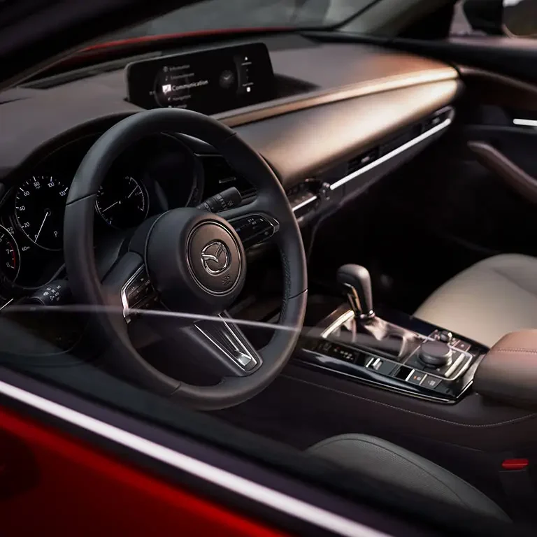 Mazda CX-30 tecnologia y lujo de punta en el interior del vehículo